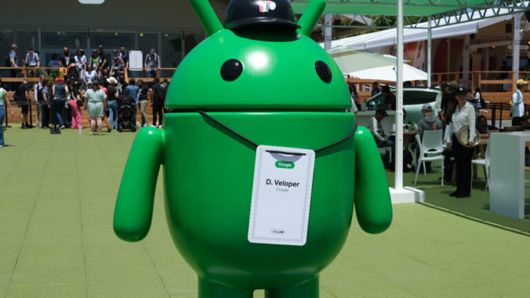 Google plans to exempt sanctioned nations from Android developer verification Android statue