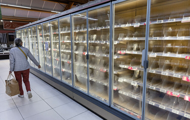 Fridge hack costing millions and sparking fires stemmed from poor security Fridge hack costing millions and sparking fires stemmed from poor security
