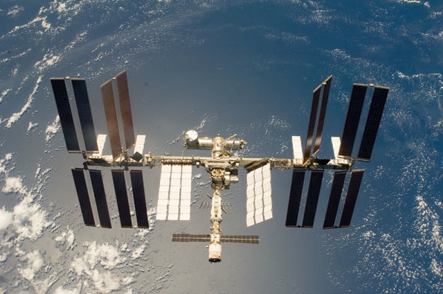 NASA issues long-awaited call to industry for private space stations NASA issues long-awaited call to industry for private space stations