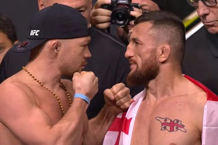 Petr Yan Bests Merab Dvalishvili in Five Round Bantamweight Title War Petr Yan and Merab Dvalishvili