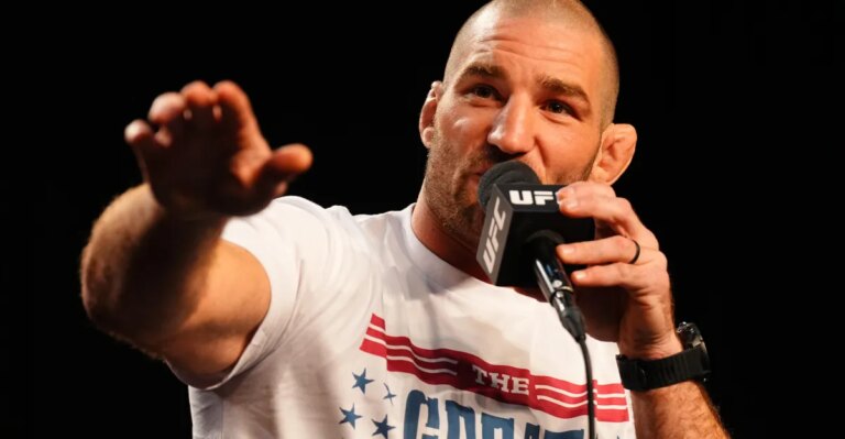 Sean Strickland threatens to vacate UFC title Sean Strickland threatens to vacate UFC title