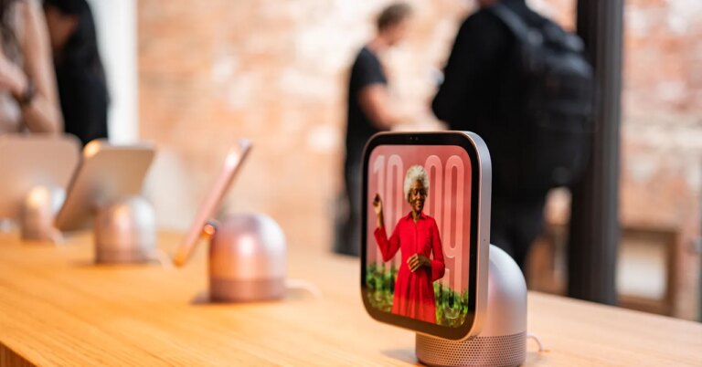 The Apple HomeView Is Like a Giant Apple Watch for the Home The Apple HomeView Is Like a Giant Apple Watch for the Home