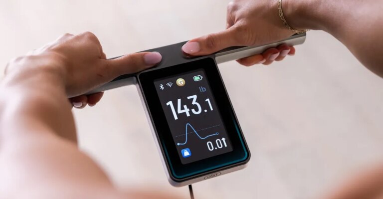 Wyze moved the screen on its new smart scale to the handle so it’s easier to read at eye level Wyze moved the screen on its new smart scale to the handle so it’s easier to read at eye level